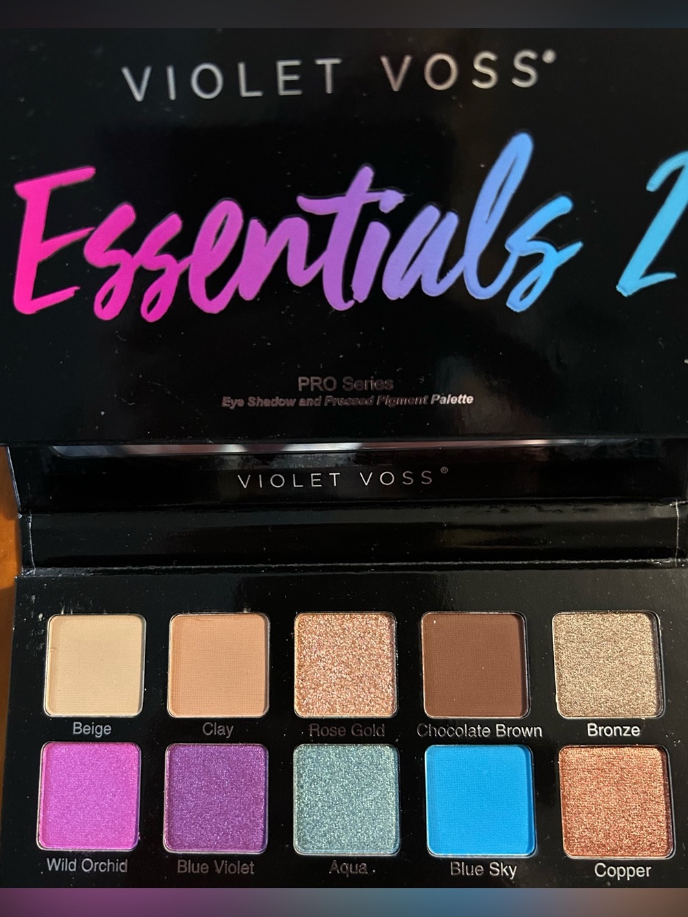 Essentials 2 - Picture 2 of 3